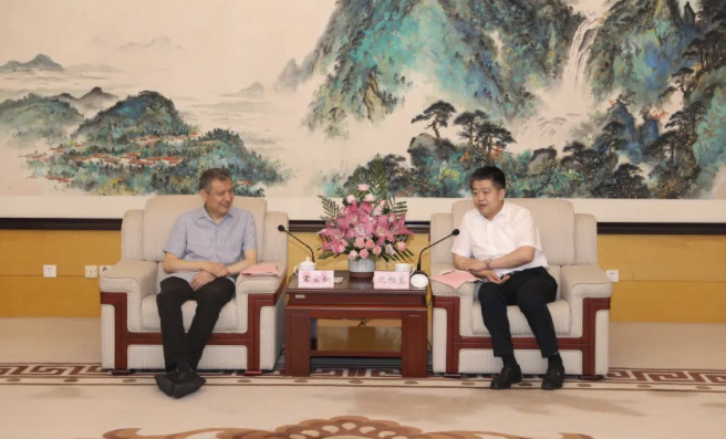 物產(chǎn)中大集團(tuán)宋宏炯總裁一行蒞臨公司下屬物產(chǎn)金輪調(diào)研指導(dǎo)